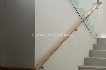 Поручни стеклянных ограждений